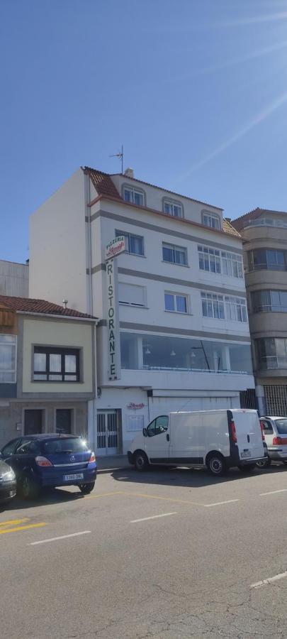 Apartamentos Orillamar O Grove Bagian luar foto